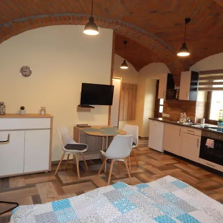 Boros Ii. Apartamento
